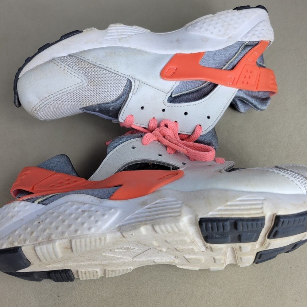 Nike Air Huarache Shoes Girl Size 3 Grey Run Pure Platinum Lava Sneaker Athletic - Picture 11 of 14